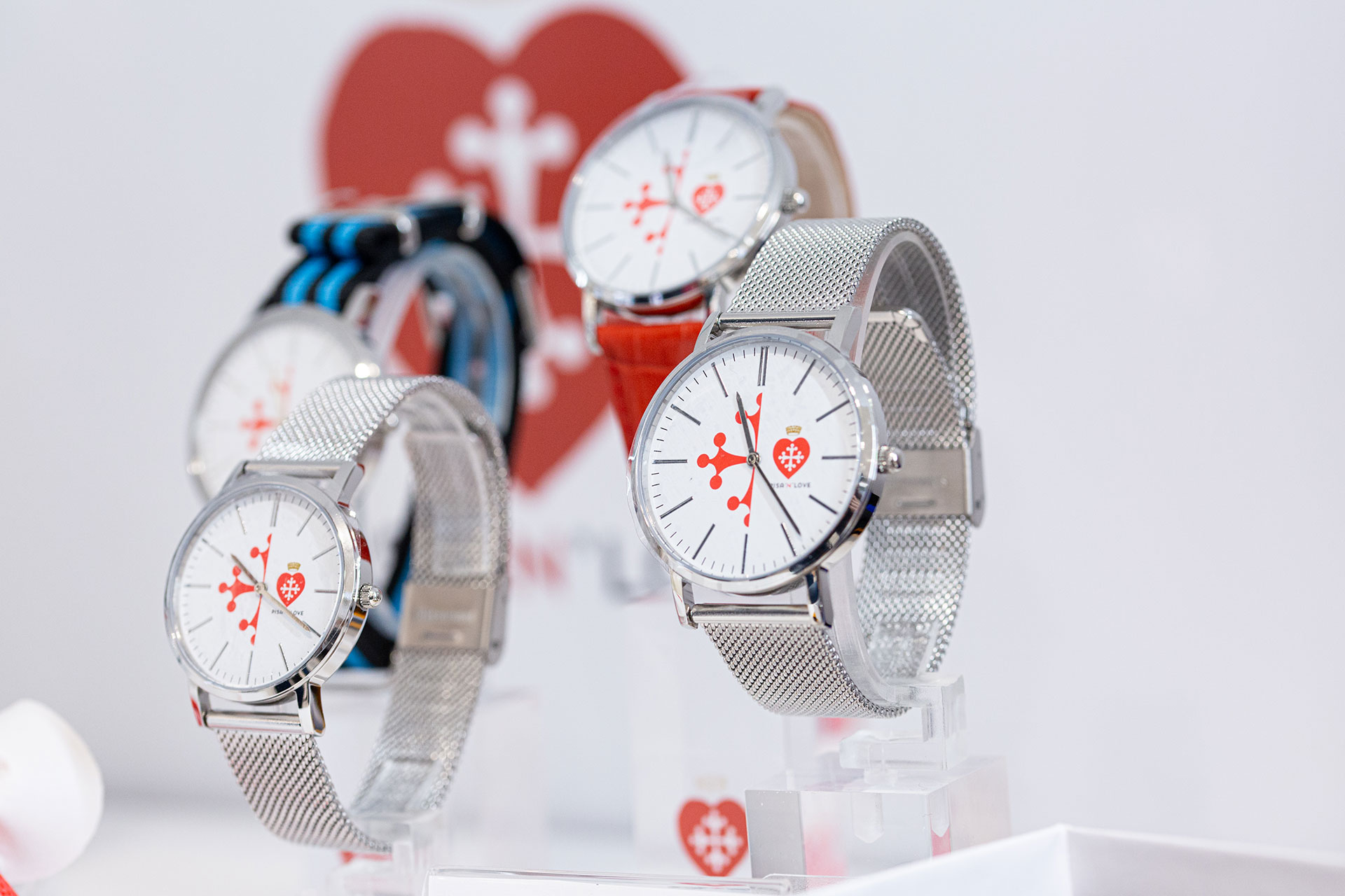 Vetrina orologi - Collezione PISA'N'LOVE | Gioielleria Artigianale Benedetti a Pisa